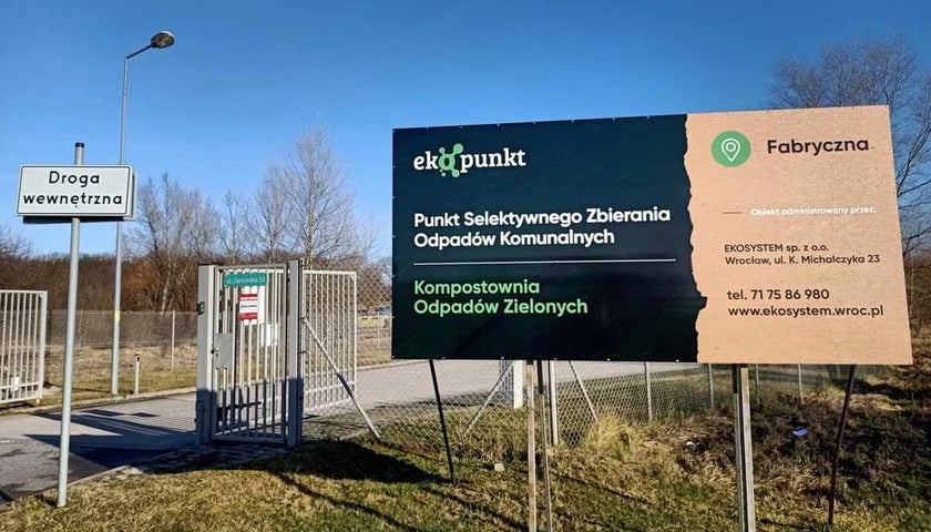 <p>Tablica informacyjna&nbsp;kompostowni odpad&oacute;w zielonych&nbsp;</p>