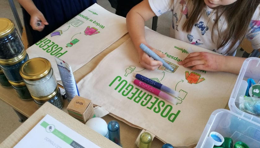 Zostań eko-bohaterem. Zajęcia edukacyjne dla dzieci