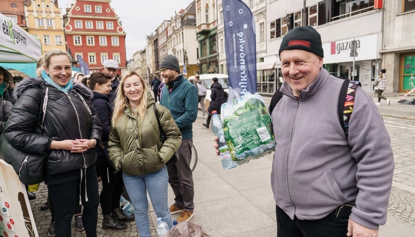 <p>Międzynarodowy Dzień Wody i akcja MPWiK #Pijkran&oacute;wkę&nbsp;na placu Solnym (22 marca)</p>