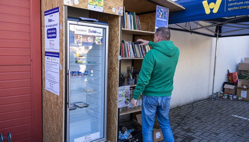 Wrocław i Pasaż Zielińskiego nie marnują! Otwarcie lodówki społecznej - 27.09.2024