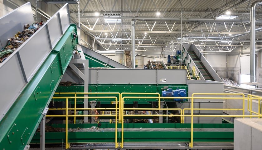 Instalacja do sortowania odpadów firmy Modern Recycling w Rudnej Wielkiej, gdzie trafiają odpady z Wrocławia