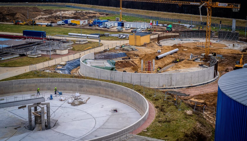 Rozbudowa Wrocławskiej Oczyszczalni Ściek&oacute;w, pierwszy etap prac