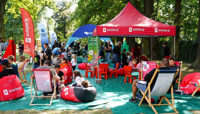 Wakacje z Zielonym Wrocławiem – ekologiczny minipiknik na osiedlu Leśnica.
