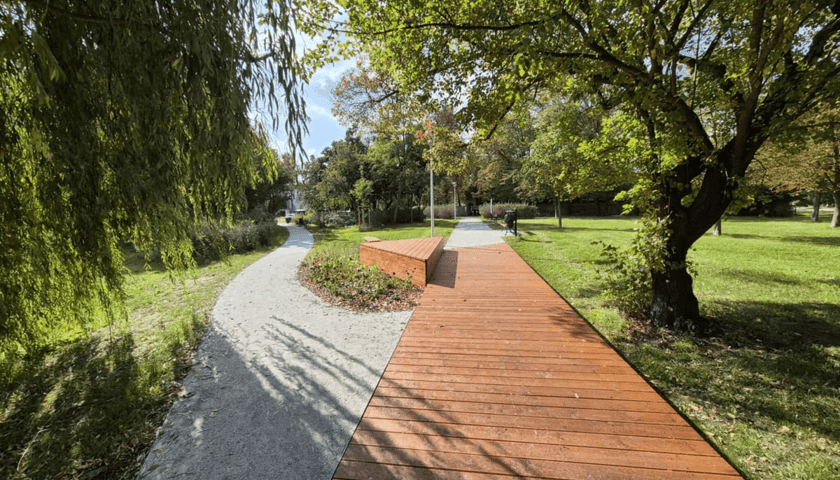 Skwer między ulicami Żernicką i Objazdową na osiedlu Żerniki we Wrocławiu