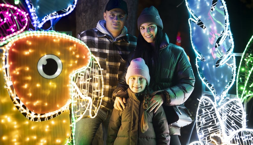 <p>Wystawa garden of Lights-Ogród Świateł „Dzika Ameryka” potrwa w Zoo Wrocław od 31 października do 1 marca 2026</p>