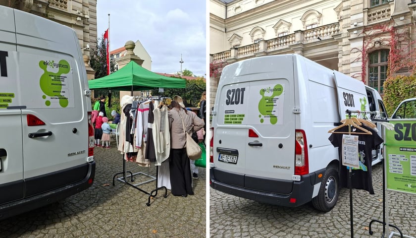 Zdjęcie dzielone na pół: po lewej - ubrania na wieszaku stojące przy samochodzie - mobilnym punkcie zbiórki tekstyliów; po prawej - Samochód Zbierający Odzież i Tekstylia (SZOT) firmy Ekosystem.