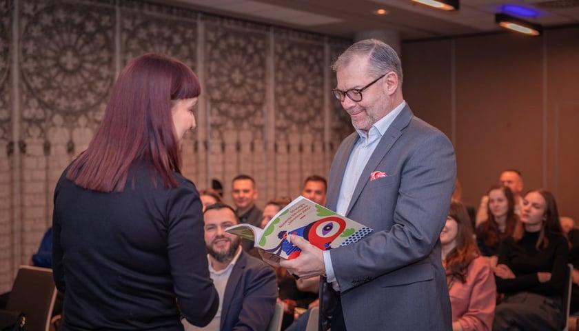 Konferencja Urzędu Miejskiego Wrocławia i PZFD dotyczące Wrocławskiego Standardu Zielonego Budynku