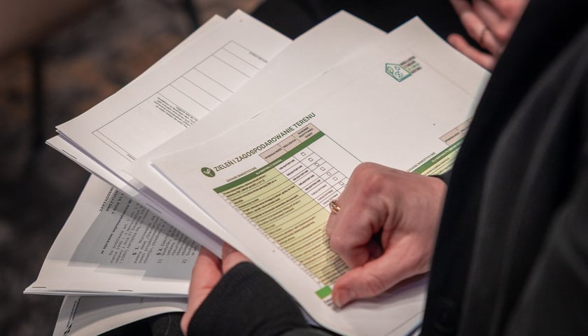 Konferencja Urzędu Miejskiego Wrocławia i PZFD dotyczące Wrocławskiego Standardu Zielonego Budynku