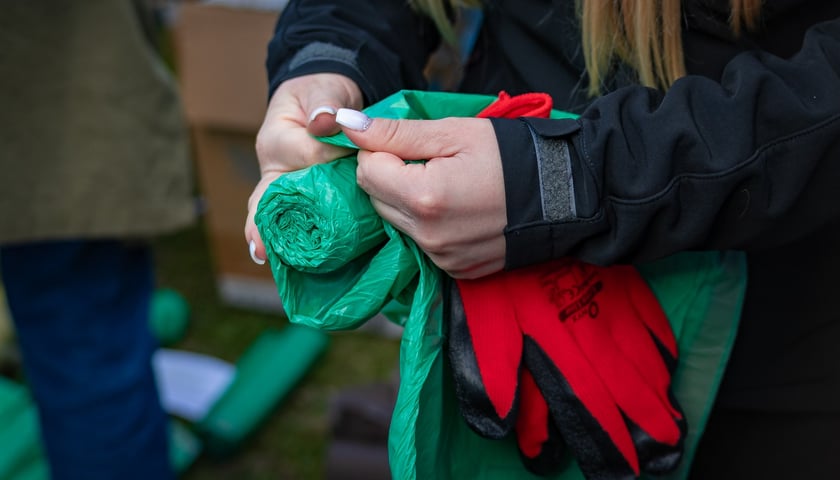 Akcja Czysta Odra, Wrocław, 8 kwietnia 2026, okolice Kładki Zwierzynieckiej