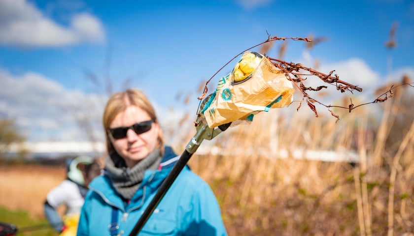Akcja Czysta Odra, Wrocław, 8 kwietnia 2026, okolice Kładki Zwierzynieckiej