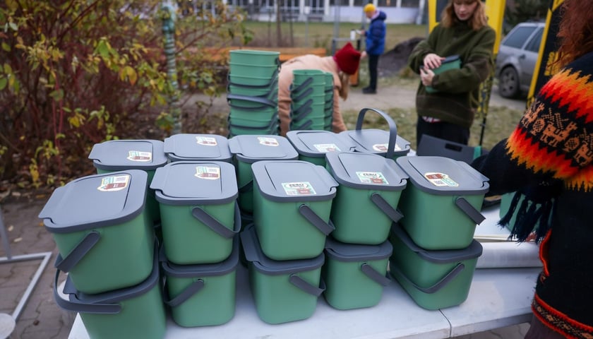 Akcja rozdawania pojemników w 2025 r.