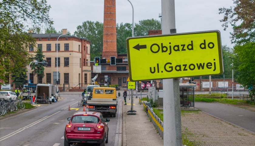 Zmniany na skrzyżowaniu ulic Karwińskiej, Krakowskiej i Opolskiej. Zdjęcie z soboty rano (9 maja 2026)