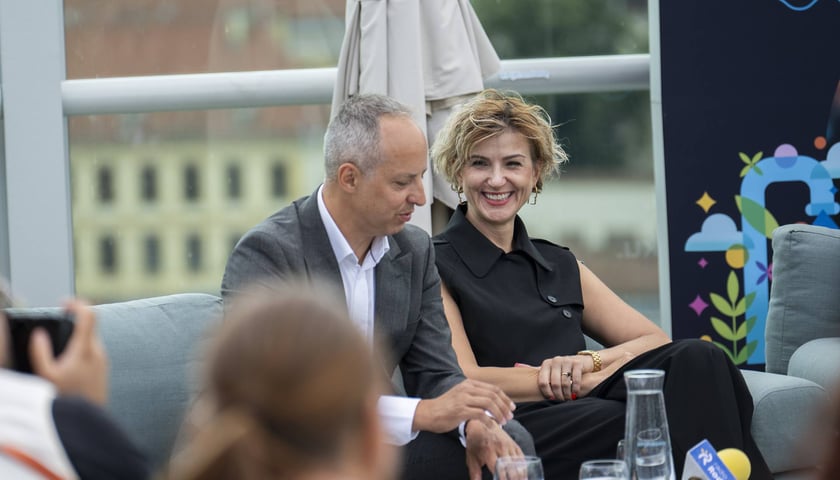 Przemysław Gałecki i Katarzyna Szymczak-Pomianowska, konferencja kampanii #PijKran&oacute;wkę, 20 sierpnia 2026, Concordia Desing