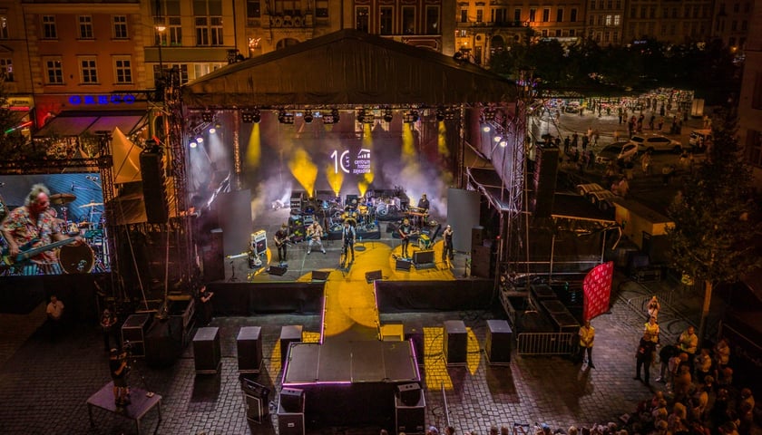 Koncert Budki Suflera i Justyny Steczkowskiej na Rynku.
