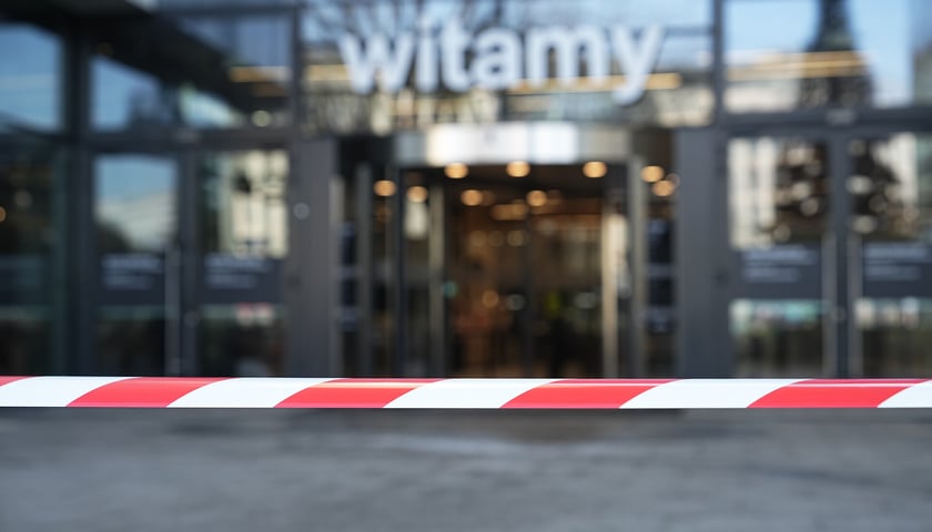 <p>Przez kr&oacute;tki czas Sucha wykluczona była dla obowiązującego tam ruchu - autobusowego i taks&oacute;wek</p>