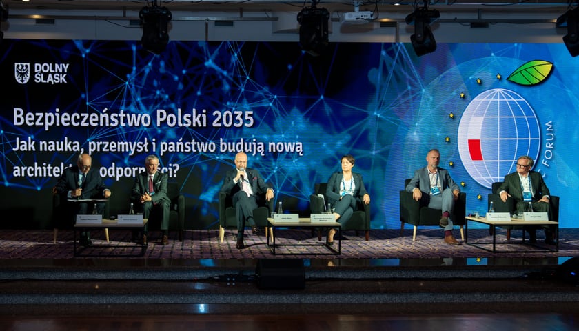 „Samorząd 2035: Czy sztuczna inteligencja uratuje regiony przed kryzysem demograficznym?”