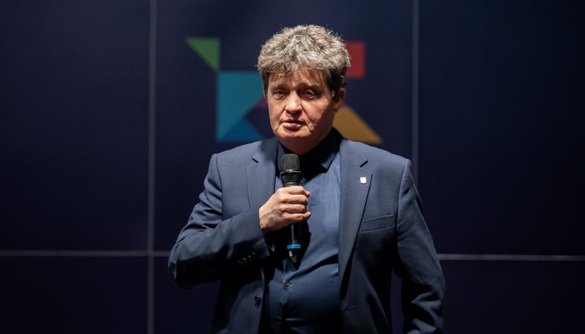 Wiceprezydent Wrocławia Ryszard Kessler podczas II Dolnośląskiego Kongresu Praw Zwierząt, 17 kwietnia 2026 r.