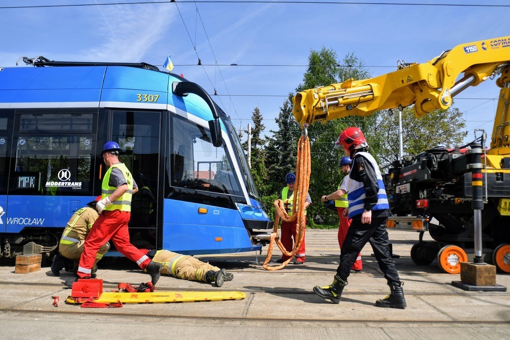 dźwig do tramwajów Wrocław