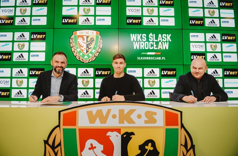 26-letni stoper wzmocni formację defensywną/fot. Dawid Antecki (slaskwroclaw.pl)