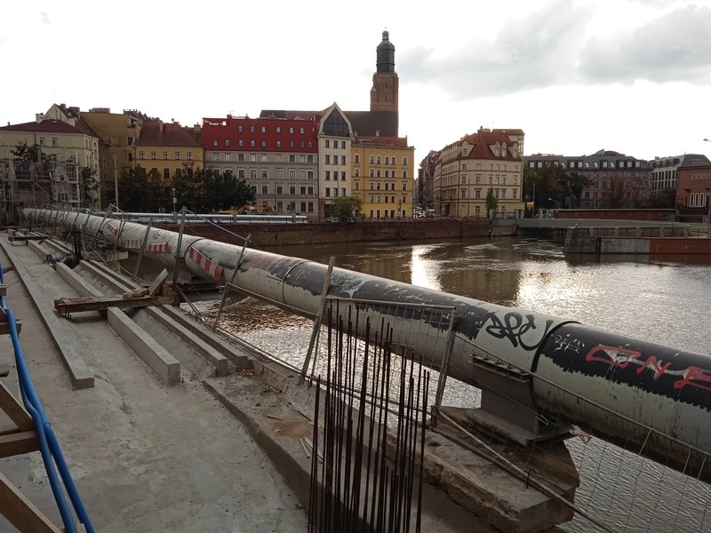 Rura ciepłownicza zostanie schowana pod dnem Odry