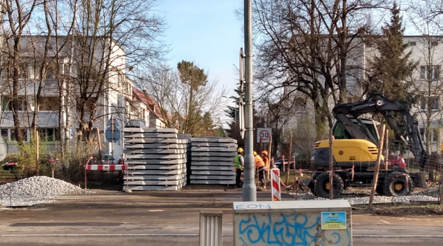 podkłady tramwajowe - remont torowiska na Biskupin