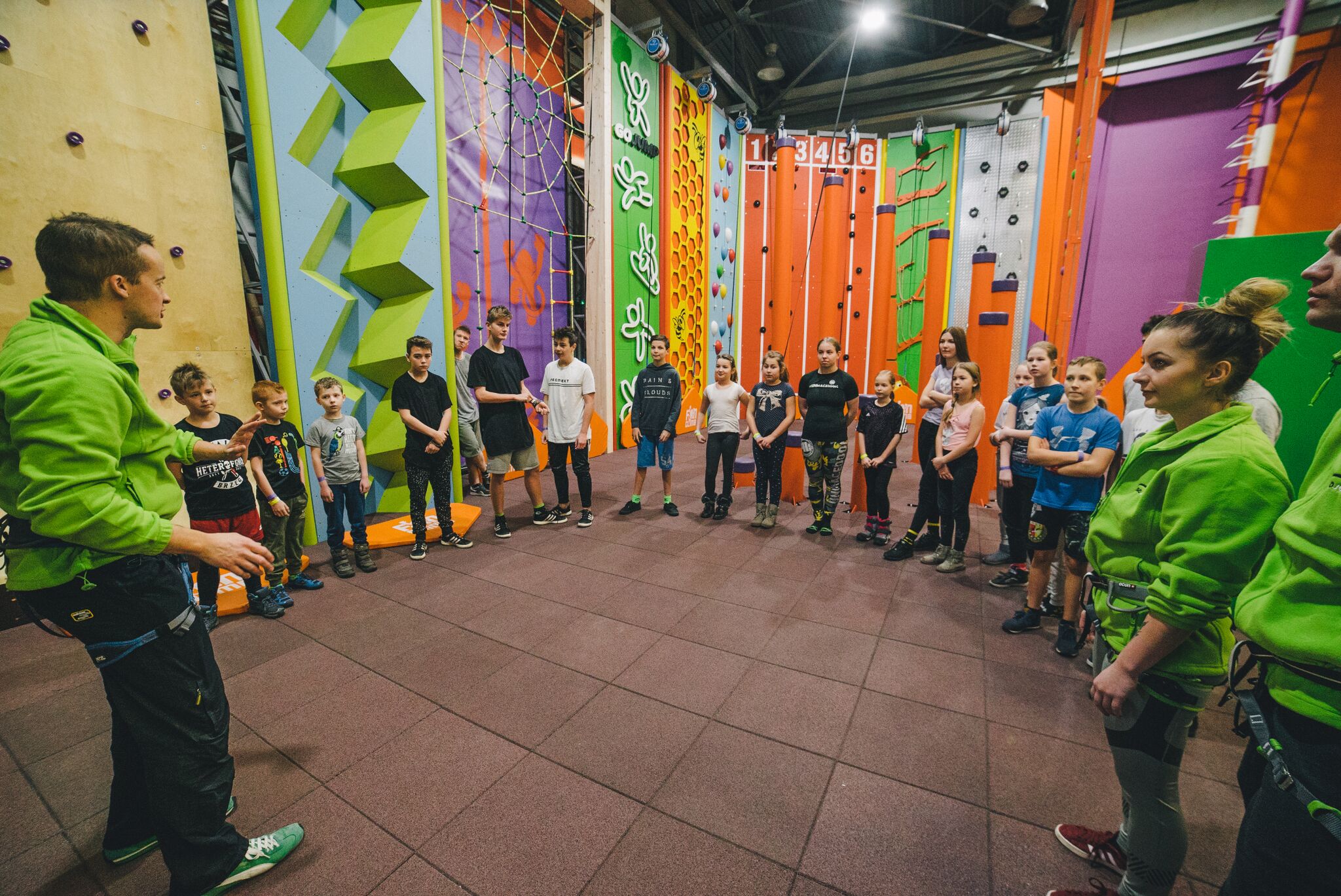 Gojump Zaproszenia Do Parku Trampolin Www Wroclaw Pl