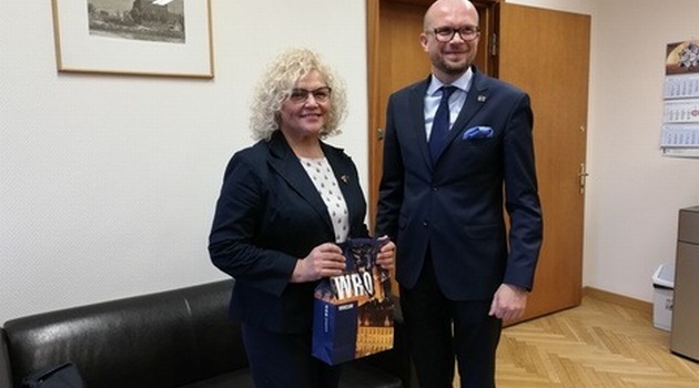 Wiceprezydent Wrocławia Jakub Mazur spotkał się z Rasą Šnapštiene, wiceprezydent Kowna, odpowiedzialną za sprawy społeczne.