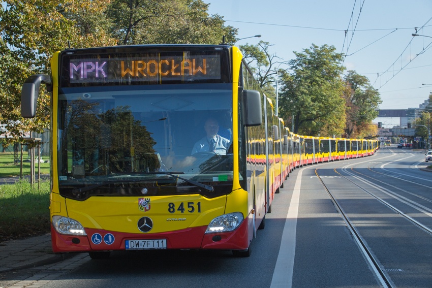 60 nowych autobusów dla Wrocławia dostarczy Evobus www