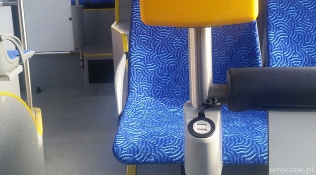 Usb Charging Hub >> MPK Wroclaw: charge your phone on bus | www.wroclaw.pl Usb Charging Hub >> MPK Wroclaw: charge your phone on bus | www.wroclaw.pl