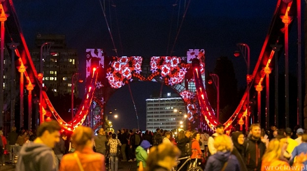 Mini-koncerty muzyki klasycznej na trasie nocnego połmaratonu
