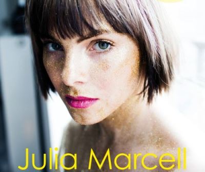 Julia Marcell w sali koncertowej Radia Wrocław