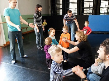 Akcja EDUKACJA czyli międzypokoleniowy projekt artystyczno-edukacyjny Wrocławskiego Teatru Pantomimy