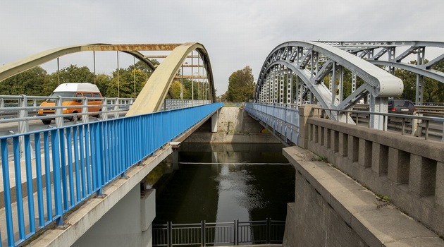 Most Jagielloński prowadzący na pl. Grunwaldzki (z lewej) zostanie zamknięty, fot. Tomasz Hołod/www.wroclaw.pl