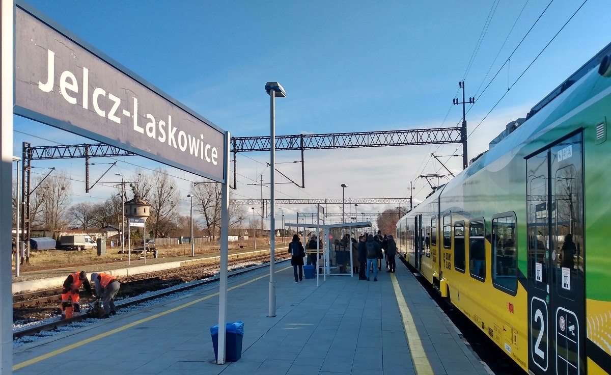 www.wroclaw.pl - Od 12 grudnia ruszają regularne połączenia na trasie z Wrocławia Głównego do Jelcza-Laskowic