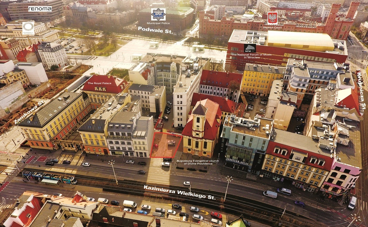 W miejscu powstania nowego budynku obecnie znajduje się parking/fot. gn.um.wroc.pl