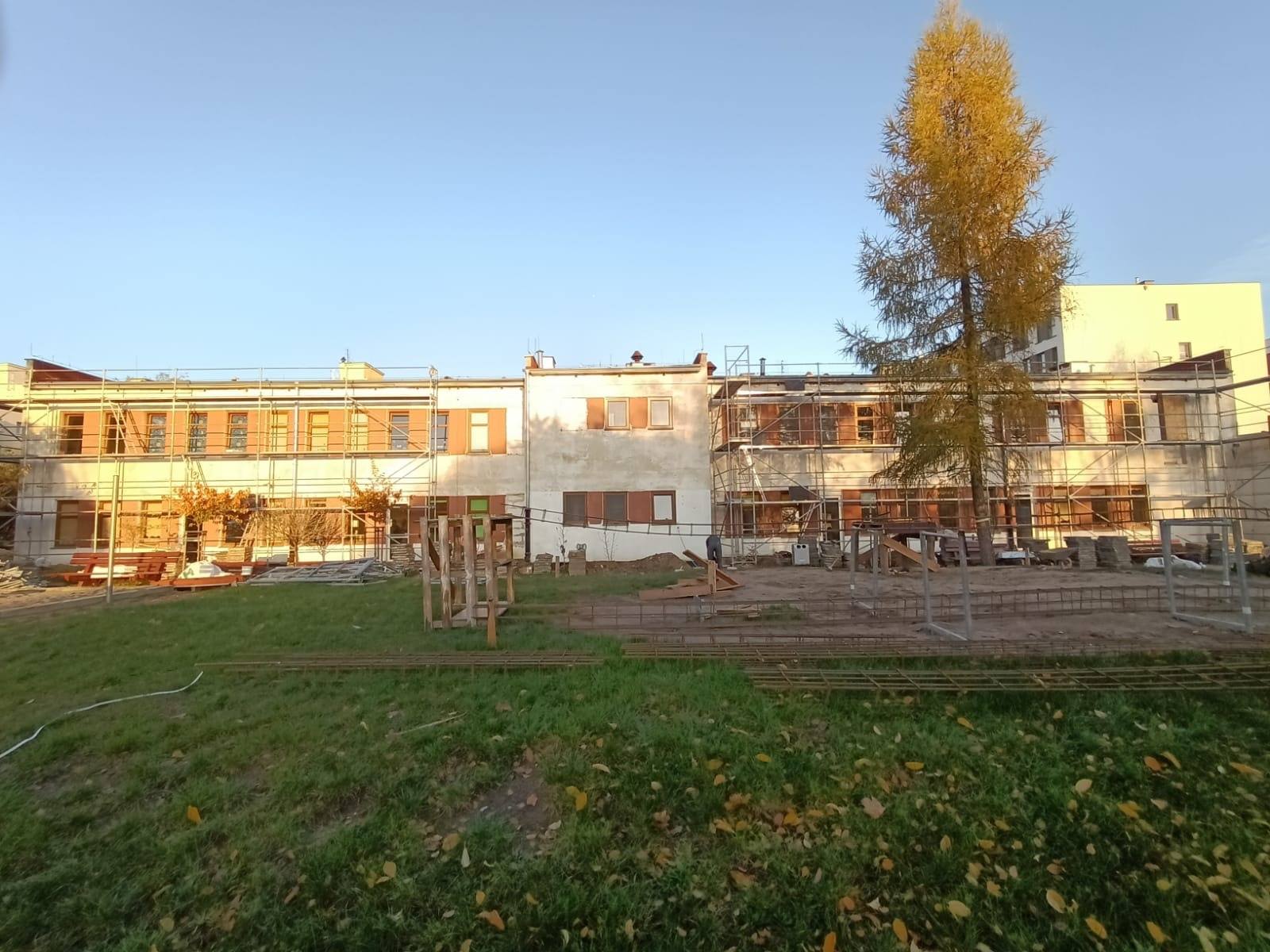 Odcinek 28 - przebudowa przedszkola nr 5 przy ul. Dźwirzyńskiej 