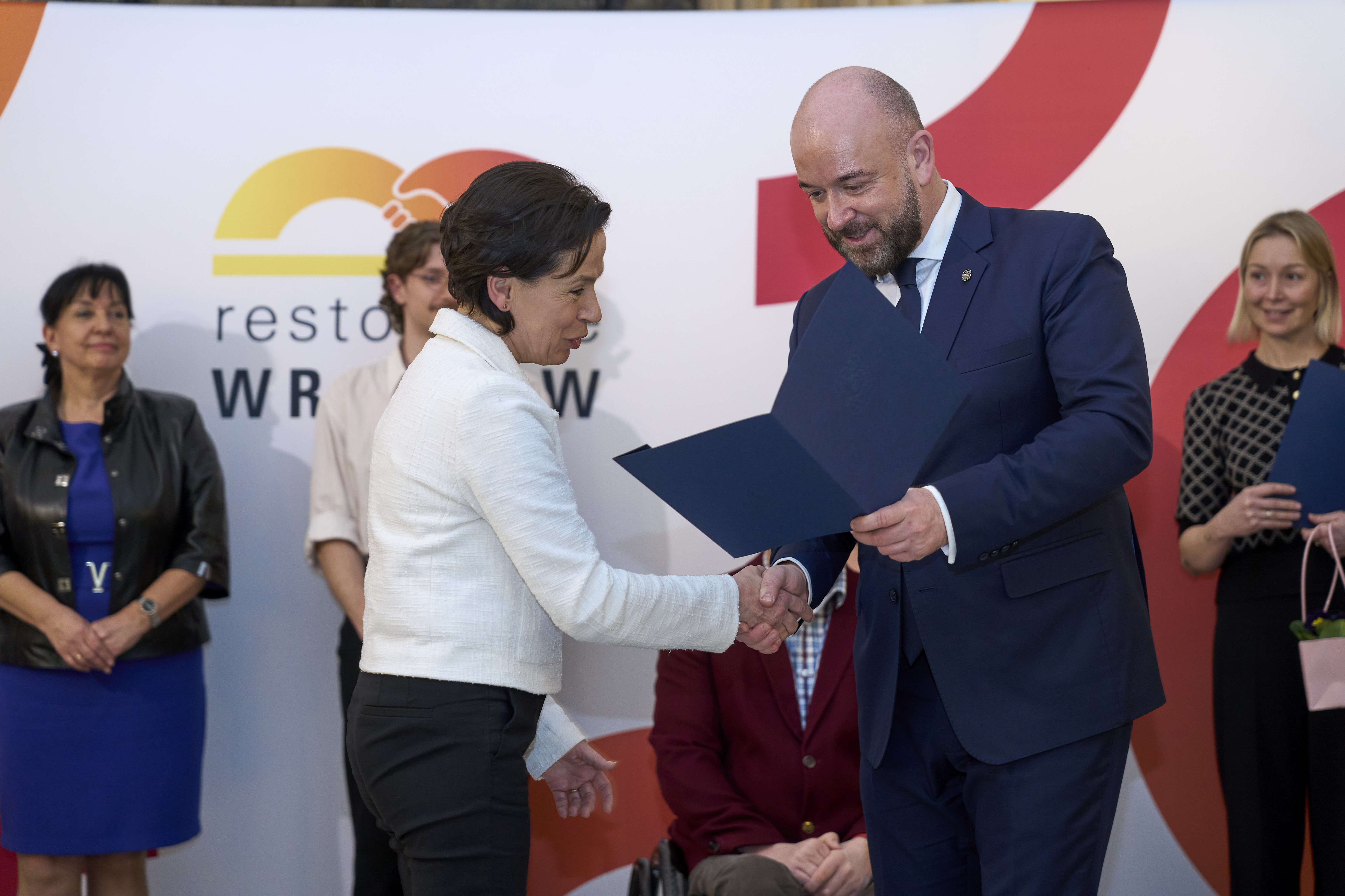Wyróżnienia prezydenta Wrocławia dla podmiotów współpracujących z Wrocławskim Centrum Integracji