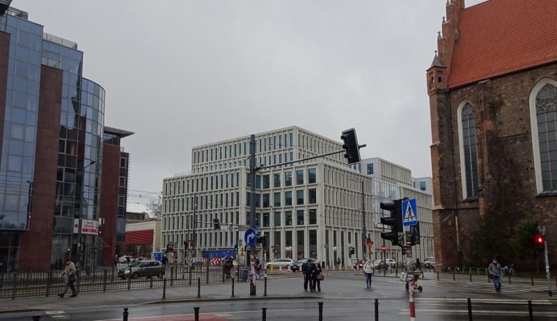 Spyrosoft jest w biurowcu Nowy Targ we Wrocławiu