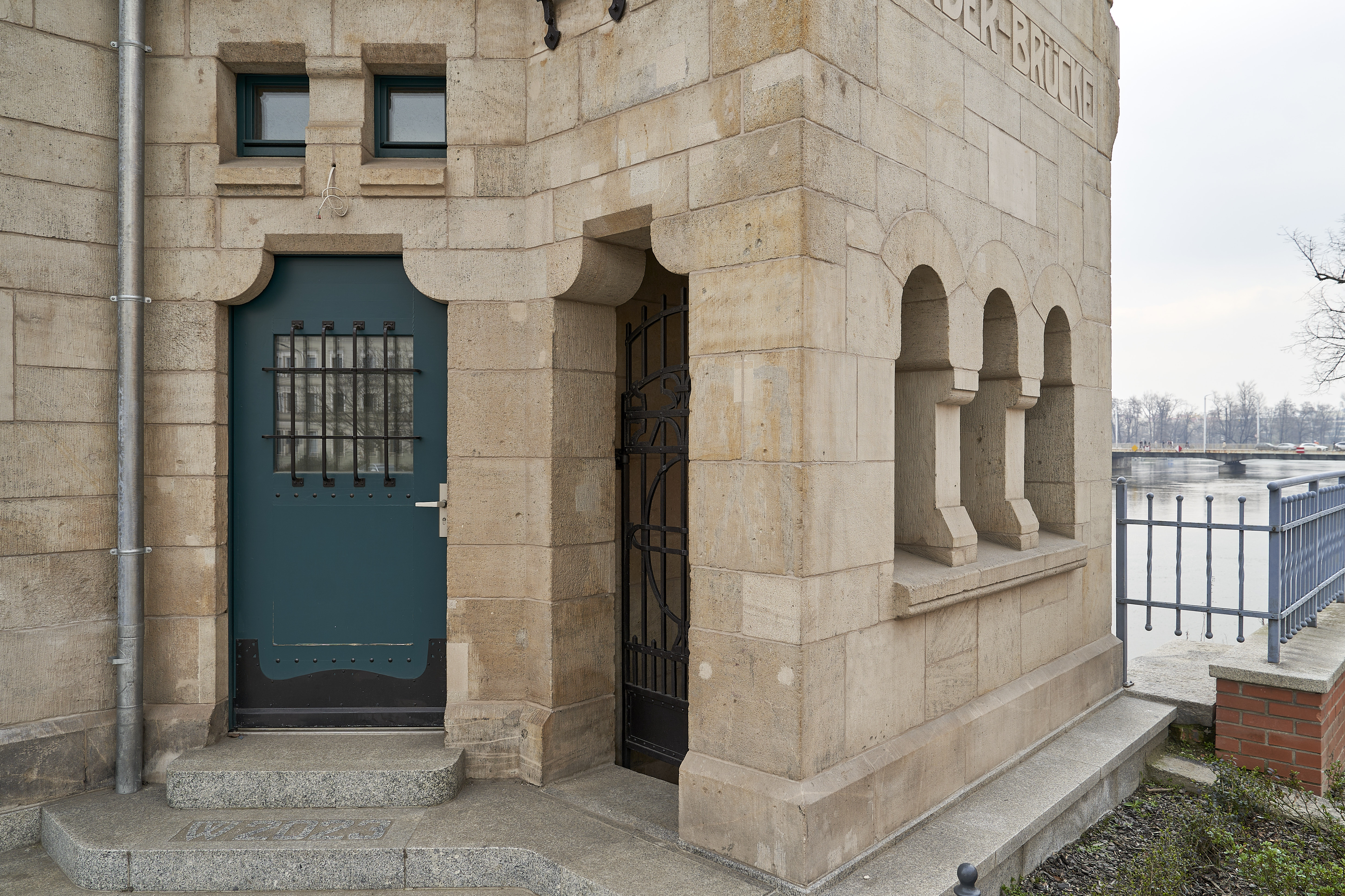 Baszty przy mostach Pomorskich będą zagospodarowane. Przetarg ...