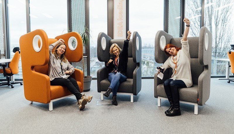Dział marketingu GlobalLogic Poland. Od lewej strony: Natalia Szozda, Karolina Busz, Dorota Suszek
