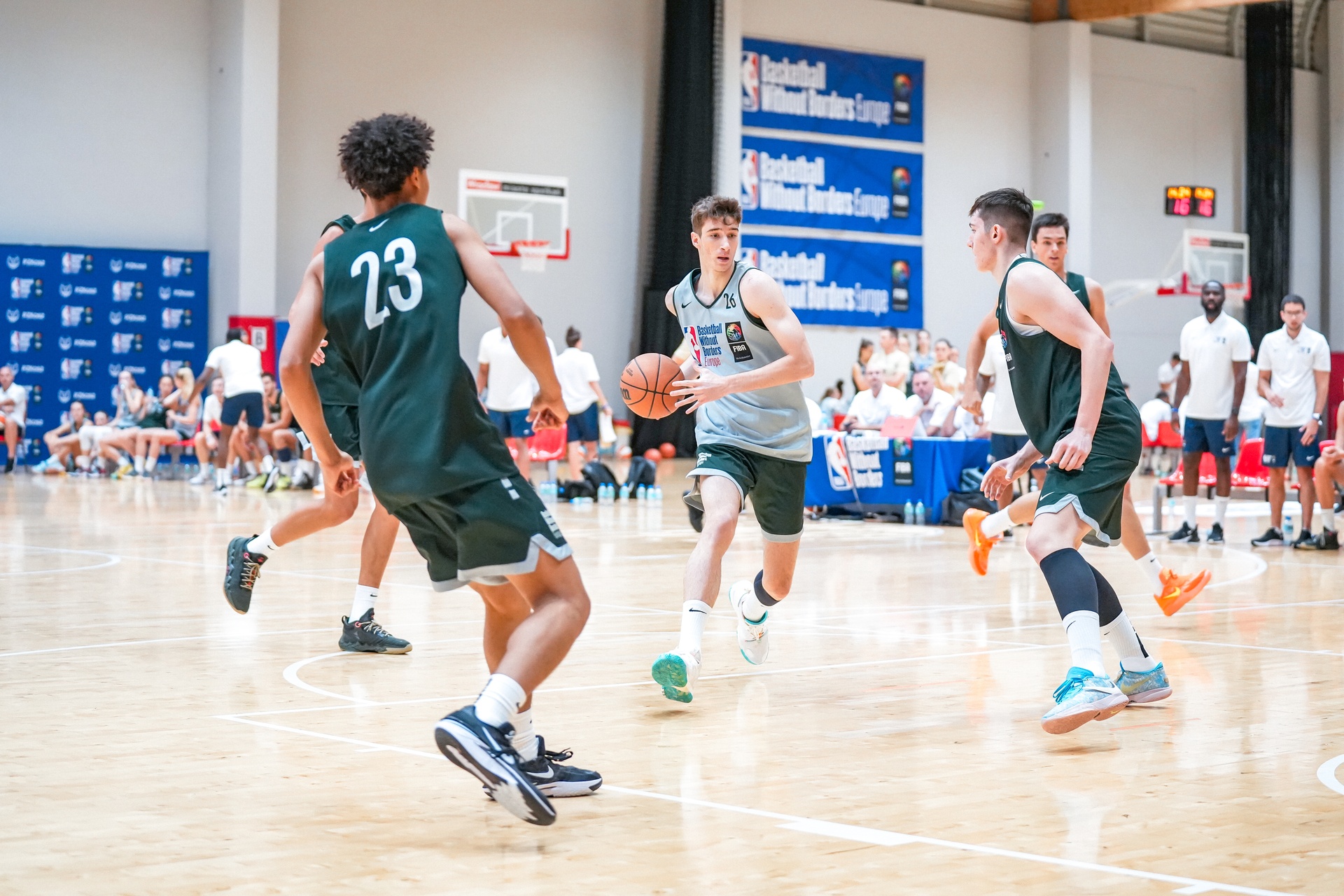 Obóz Basketball Without Borders Europe we Wrocławiu z Jeremym Sochanem