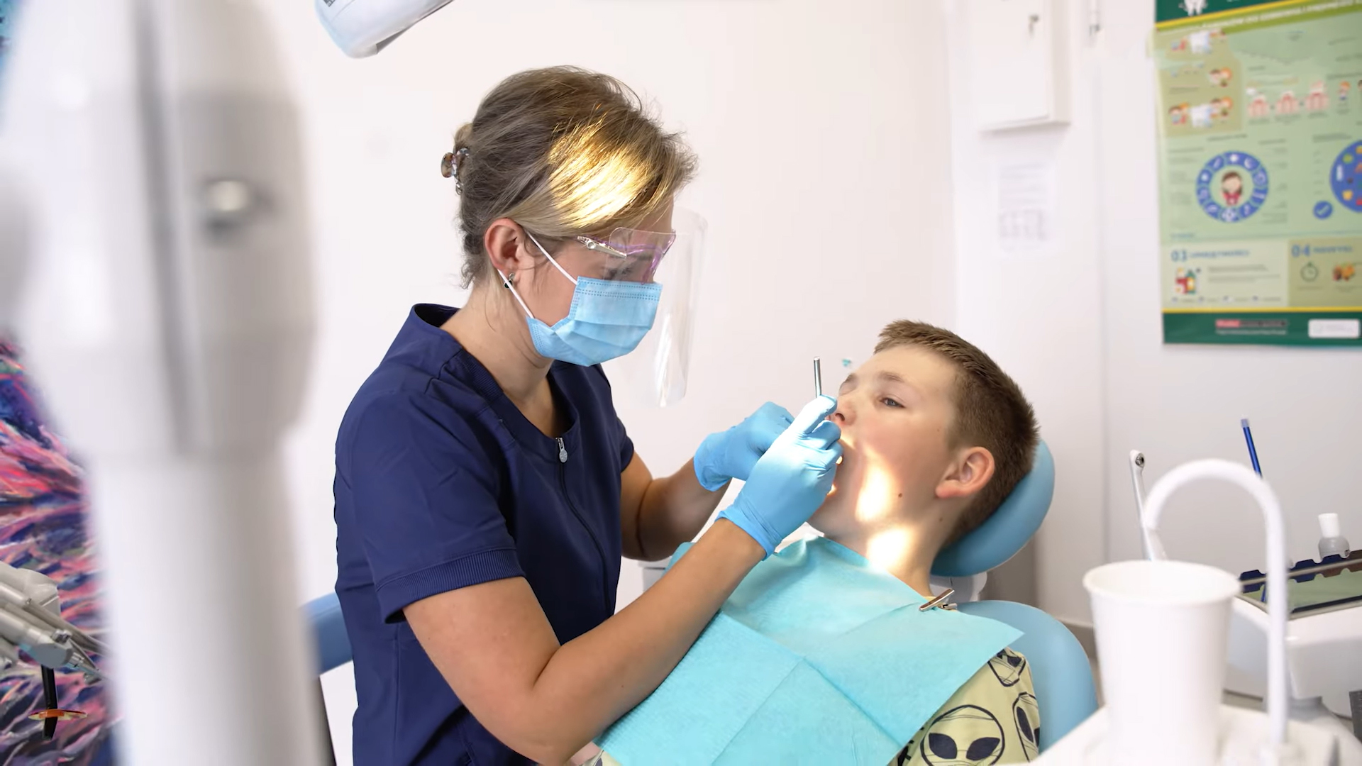 Dentyści walczą z próchnicą u dzieci. Szkolne gabinety to doskonałe narzędzie
