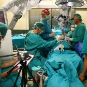 Operacja w Klinice Neurochirurgii USK, fot. Archiwum USK