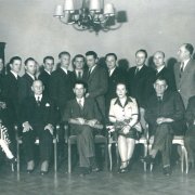 Spotkanie Grupy Naukowo-Kulturalnej z prof. Stanisławem Kulczyńskim na czele, 10 maja 1946, ze zbiorów Elżbiety Zubik-Pielki i Archiwum UWr